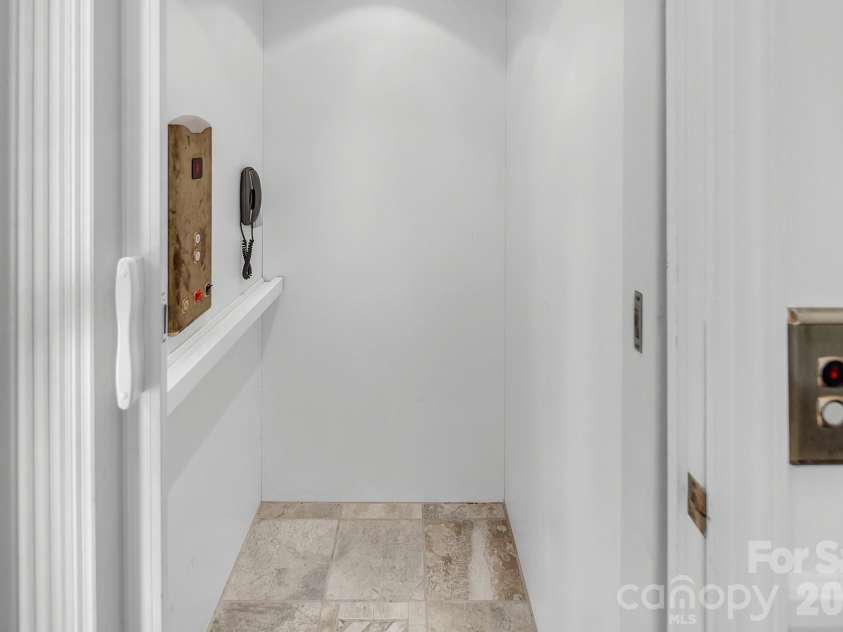 7318 Easen Court, Charlotte, NC 28211.  MLS# CAR4399783, YatesRealty ID 44634. Elevator..So convenient