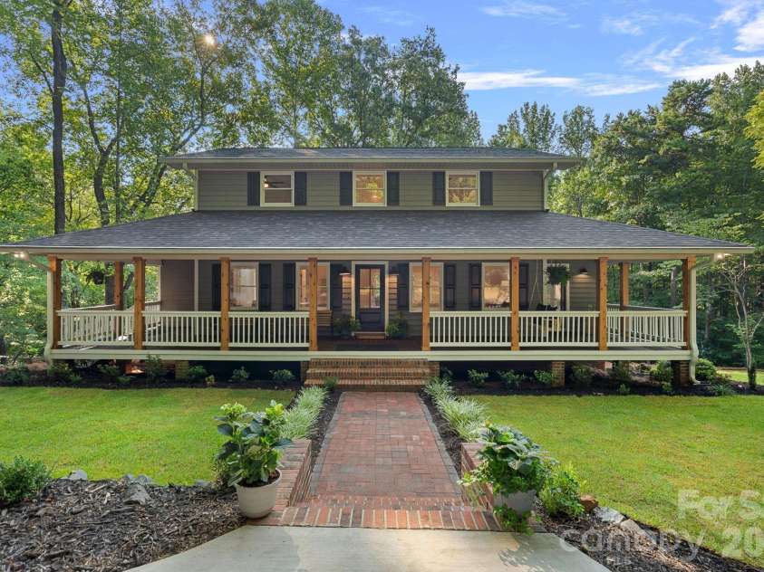 508 Red Barn Trail, Matthews, NC 28104.  MLS# CAR4413377, YatesRealty ID 44638. 