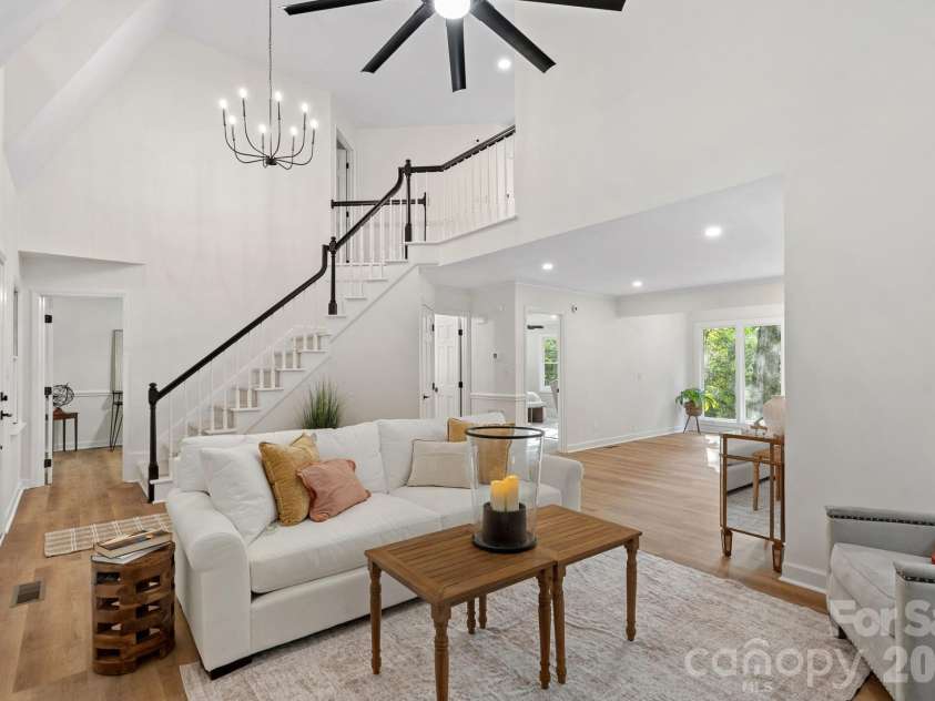 508 Red Barn Trail, Matthews, NC 28104.  MLS# CAR4413377, YatesRealty ID 44638. 