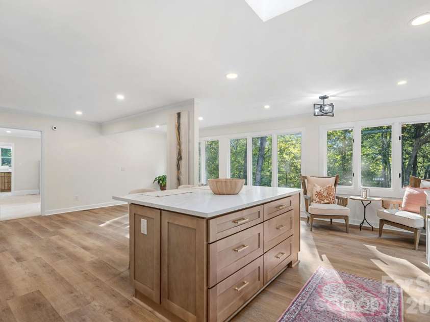 508 Red Barn Trail, Matthews, NC 28104.  MLS# CAR4413377, YatesRealty ID 44638. 
