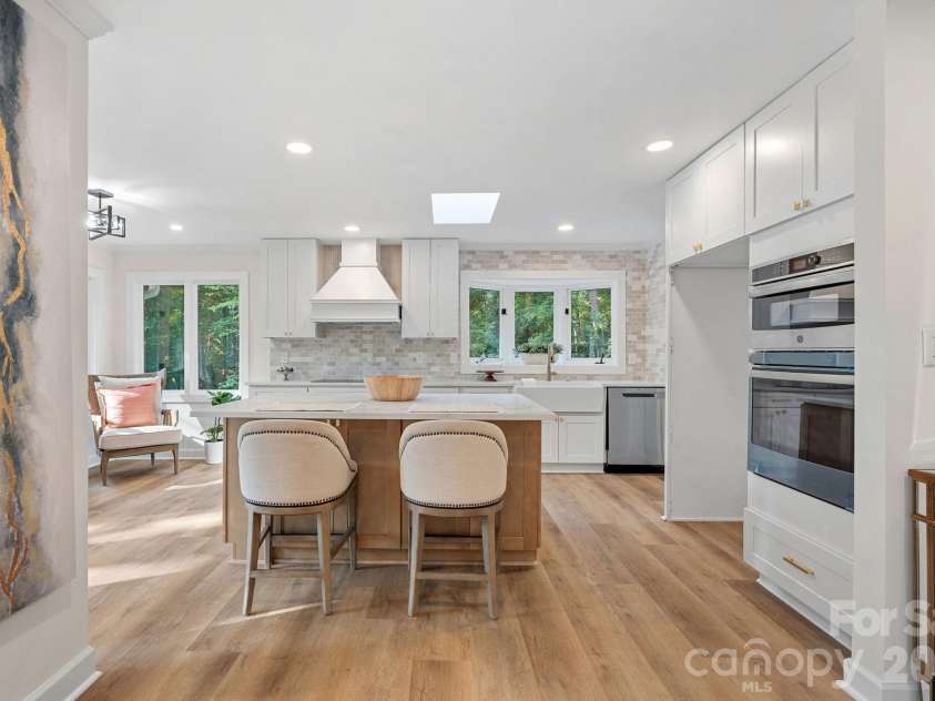 508 Red Barn Trail, Matthews, NC 28104.  MLS# CAR4413377, YatesRealty ID 44638. 