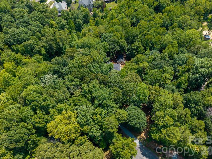 508 Red Barn Trail, Matthews, NC 28104.  MLS# CAR4413377, YatesRealty ID 44638. 