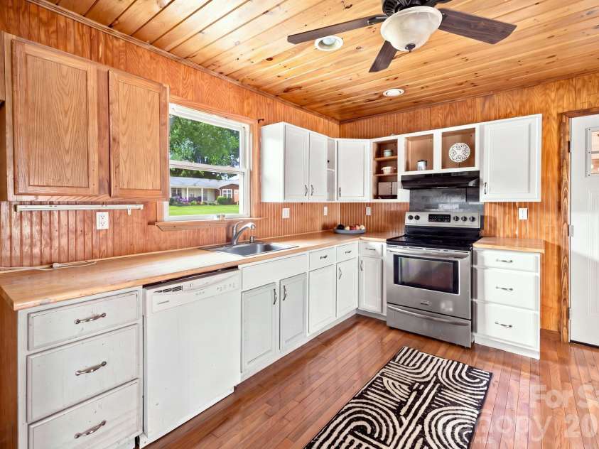 19 Pj Mcree Road, Maiden, NC 28650.  MLS# CAR4414681, YatesRealty ID 44639. 
