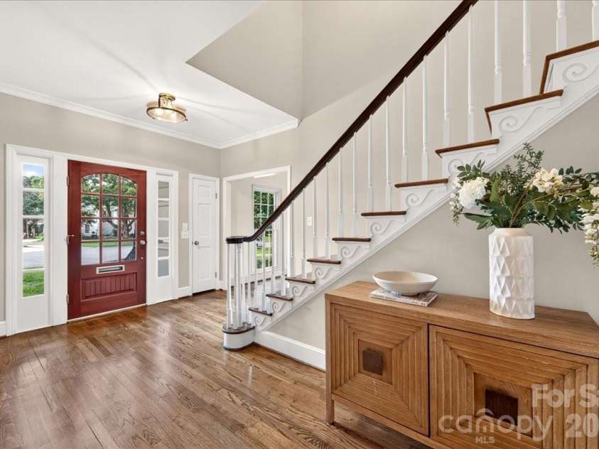 2349 Thetford Court, Charlotte, NC 28211.  MLS# CAR4413043, YatesRealty ID 44641. 