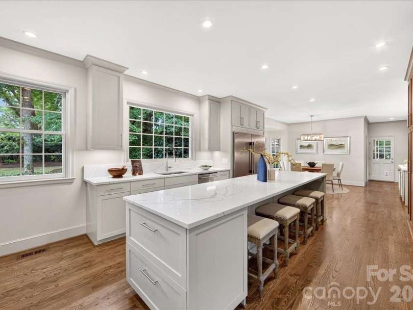 2349 Thetford Court, Charlotte, NC 28211.  MLS# CAR4413043, YatesRealty ID 44641. 