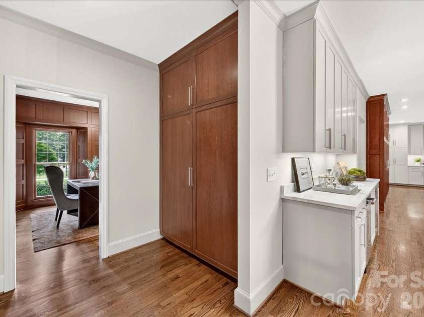 2349 Thetford Court, Charlotte, NC 28211.  MLS# CAR4413043, YatesRealty ID 44641. 