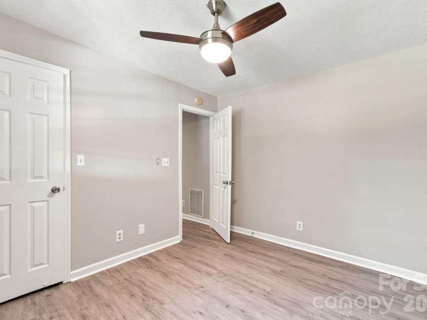 4709 Charlotte Highway, Lancaster, SC 29720.  MLS# CAR4397487, YatesRealty ID 44642. 3rd bedroom