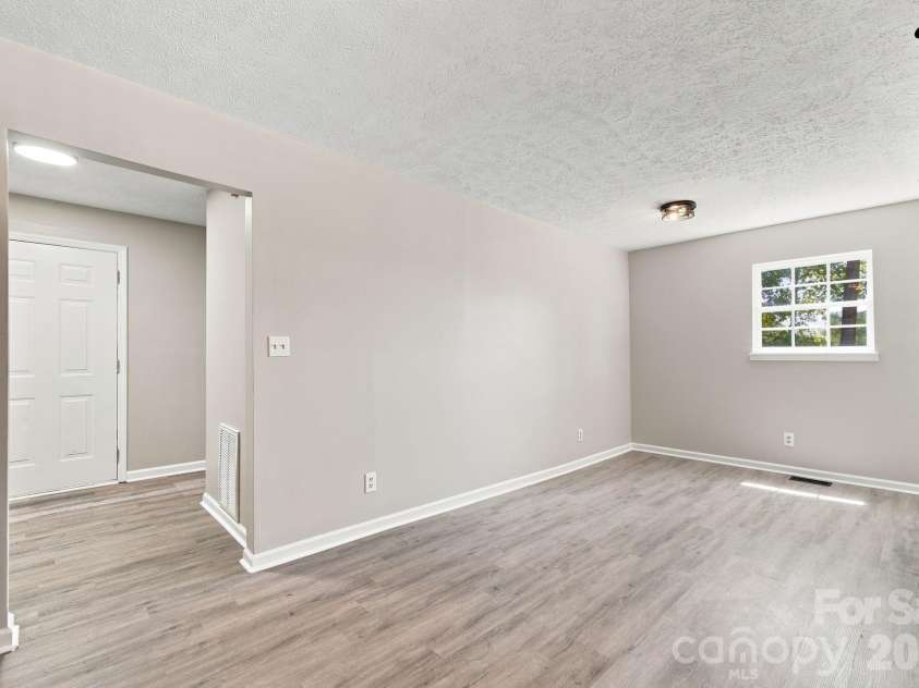 4709 Charlotte Highway, Lancaster, SC 29720.  MLS# CAR4397487, YatesRealty ID 44642. 