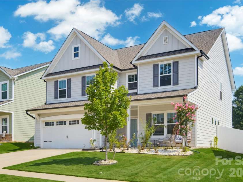 5016 Mooreland Oaks Way, Mount Holly, NC 28120.  MLS# CAR4409781, YatesRealty ID 44643. 