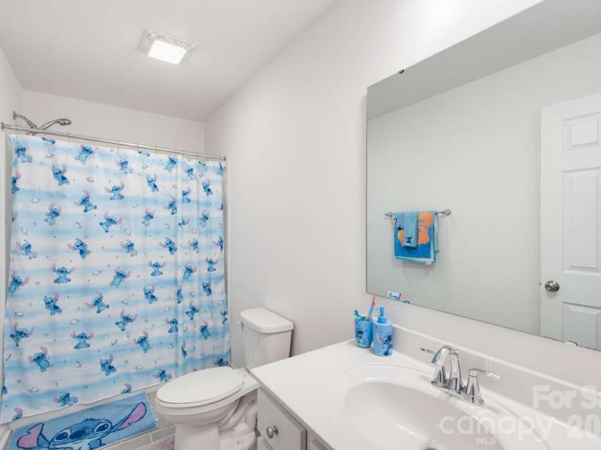 5016 Mooreland Oaks Way, Mount Holly, NC 28120.  MLS# CAR4409781, YatesRealty ID 44643. 