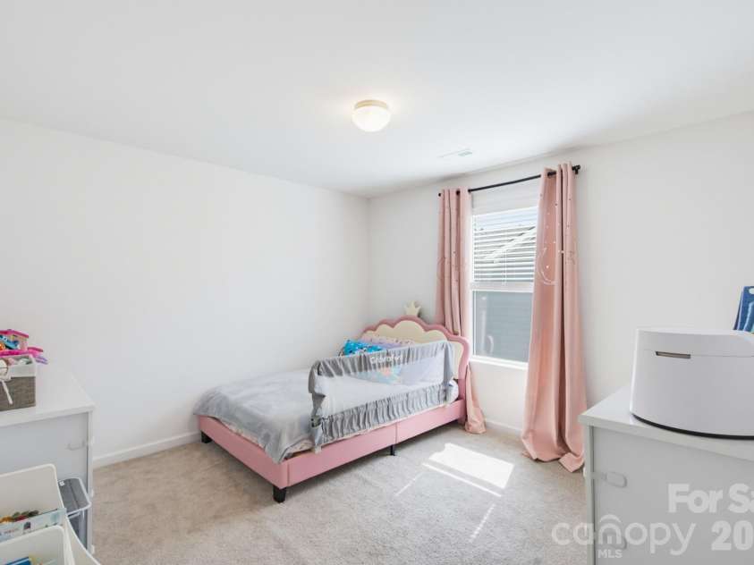 5016 Mooreland Oaks Way, Mount Holly, NC 28120.  MLS# CAR4409781, YatesRealty ID 44643. 