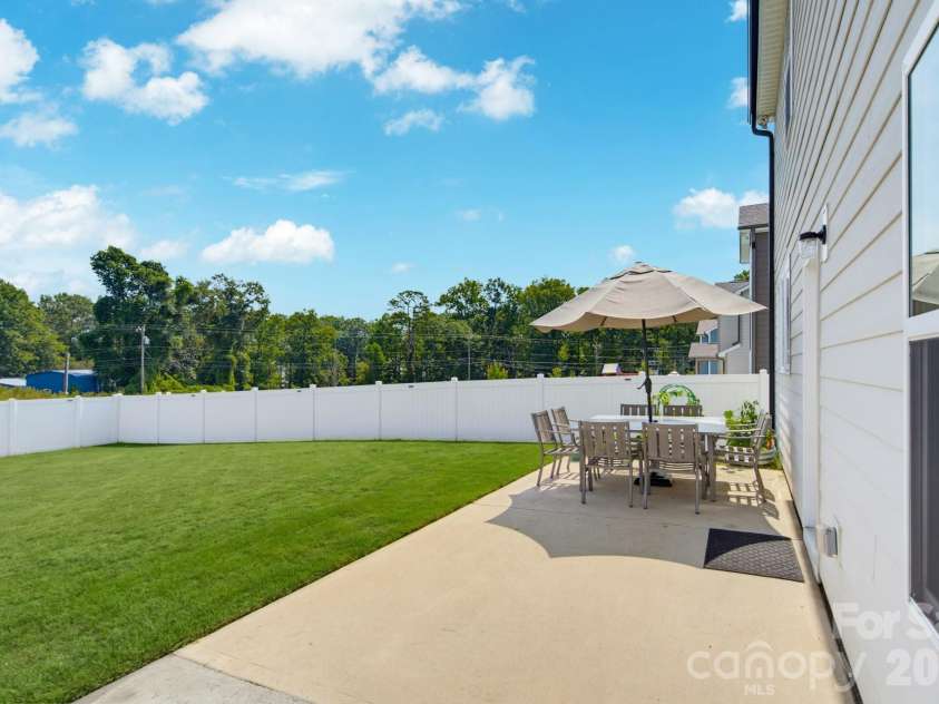 5016 Mooreland Oaks Way, Mount Holly, NC 28120.  MLS# CAR4409781, YatesRealty ID 44643. 