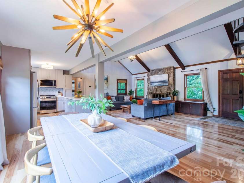 132 Hurd Road, Canton, NC 28716.  MLS# CAR4411733, YatesRealty ID 44644. Dining area
