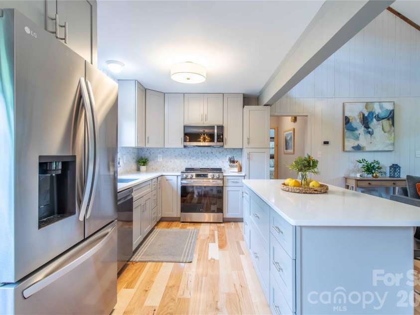 132 Hurd Road, Canton, NC 28716.  MLS# CAR4411733, YatesRealty ID 44644. Gourmet kitchen