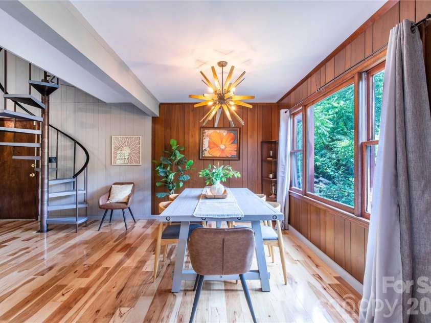 132 Hurd Road, Canton, NC 28716.  MLS# CAR4411733, YatesRealty ID 44644. Spacious dining area