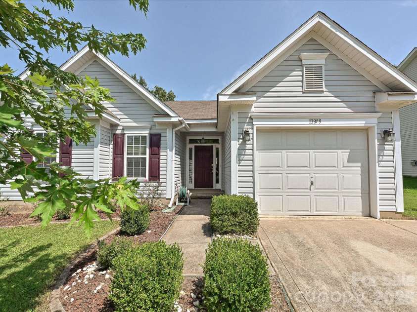 13939 Dingess Road, Charlotte, NC 28273.  MLS# CAR4414279, YatesRealty ID 44645. 