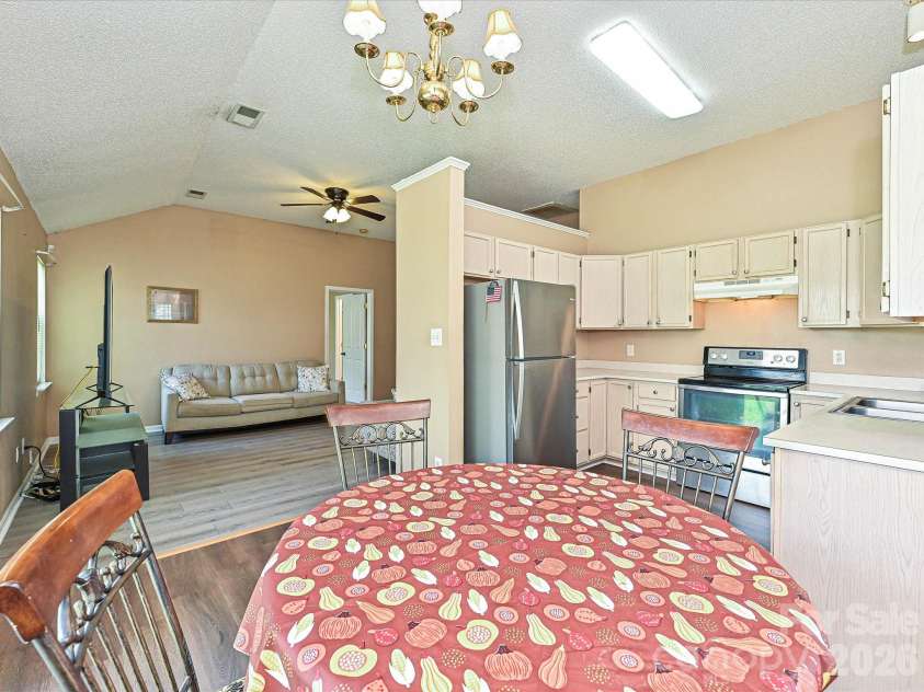13939 Dingess Road, Charlotte, NC 28273.  MLS# CAR4414279, YatesRealty ID 44645. 