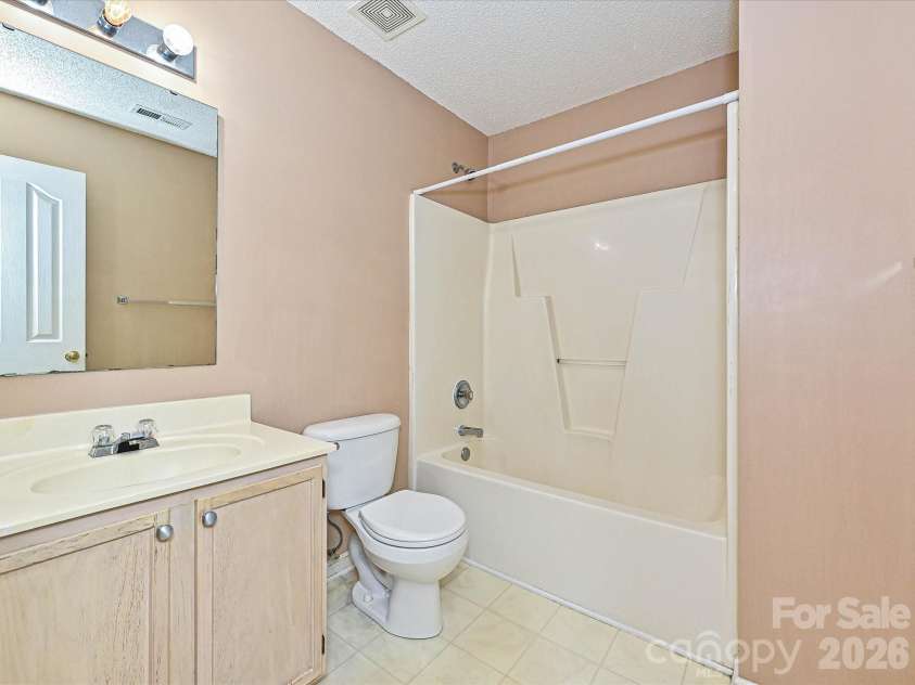 13939 Dingess Road, Charlotte, NC 28273.  MLS# CAR4414279, YatesRealty ID 44645. 