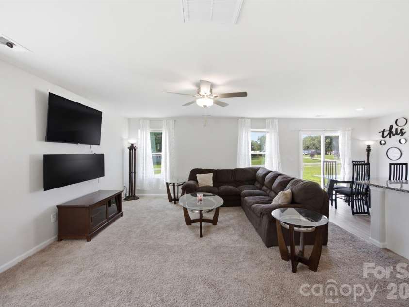 305 Aniston Lane, Shelby, NC 28152.  MLS# CAR4414916, YatesRealty ID 44648. 