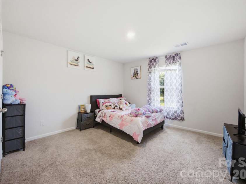 305 Aniston Lane, Shelby, NC 28152.  MLS# CAR4414916, YatesRealty ID 44648. Bedroom 3