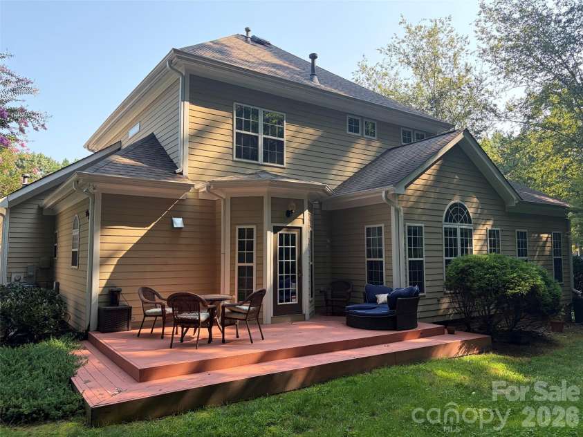 20605 Autumn Breeze Court, Cornelius, NC 28031.  MLS# CAR4412886, YatesRealty ID 44649. 