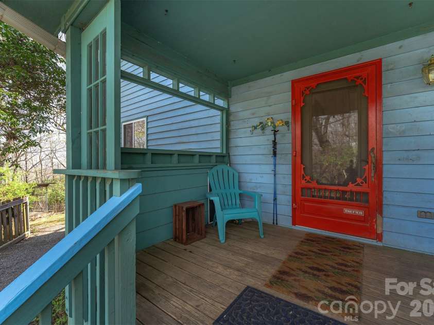 195 Prospectors Trail, Black Mountain, NC 28711.  MLS# CAR4352743, YatesRealty ID 4465. 