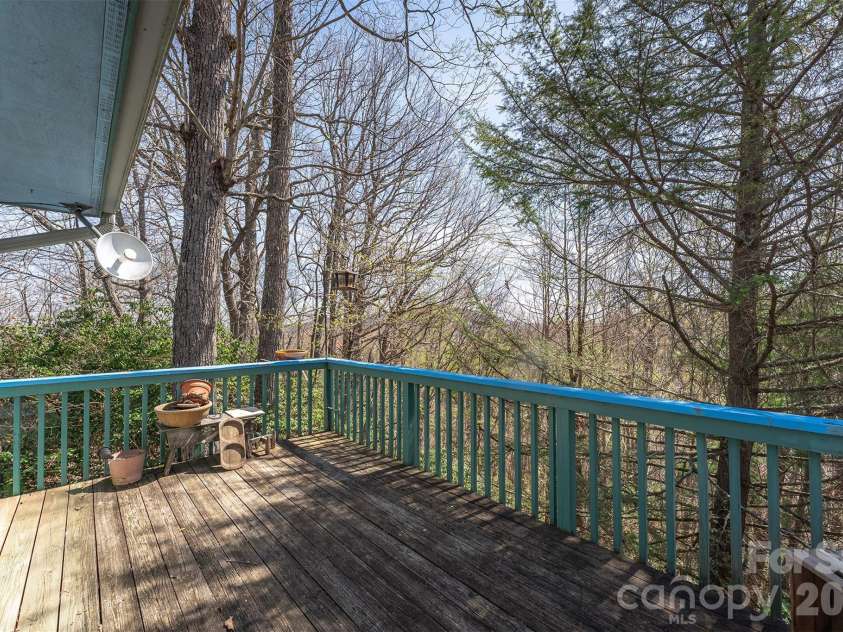195 Prospectors Trail, Black Mountain, NC 28711.  MLS# CAR4352743, YatesRealty ID 4465. 