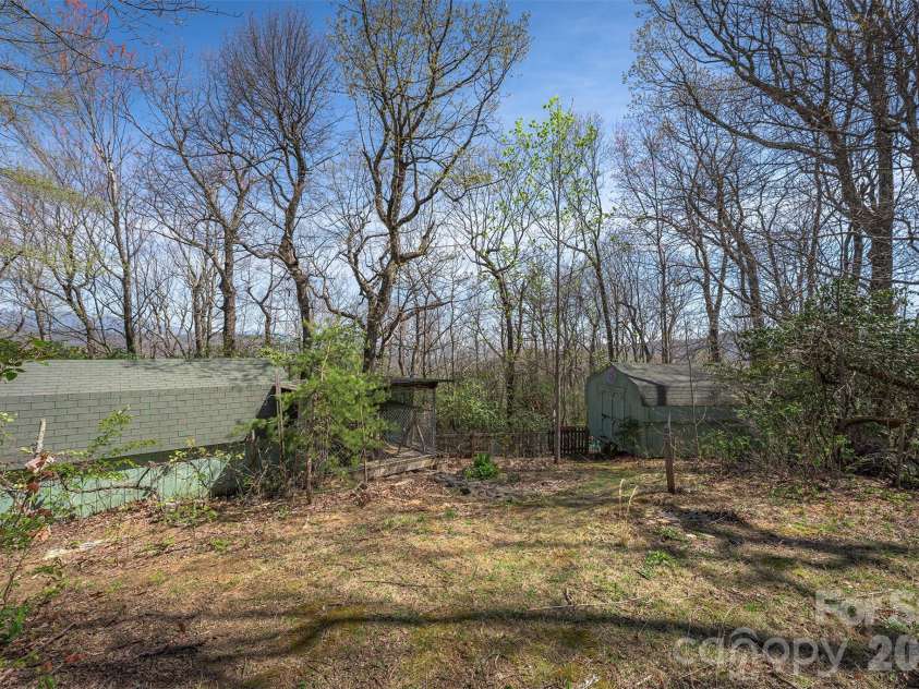 195 Prospectors Trail, Black Mountain, NC 28711.  MLS# CAR4352743, YatesRealty ID 4465. 