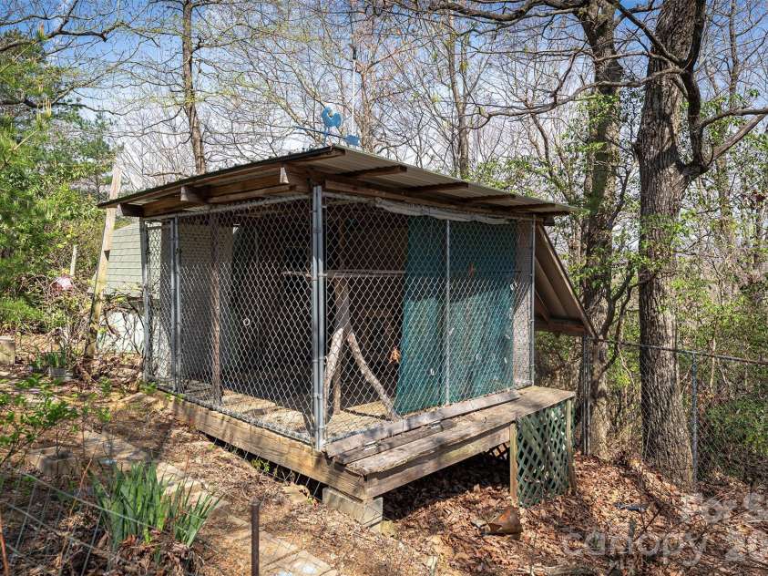 195 Prospectors Trail, Black Mountain, NC 28711.  MLS# CAR4352743, YatesRealty ID 4465. 