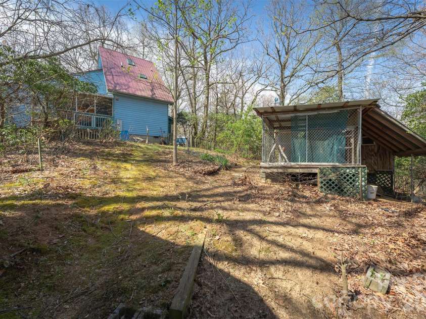 195 Prospectors Trail, Black Mountain, NC 28711.  MLS# CAR4352743, YatesRealty ID 4465. 