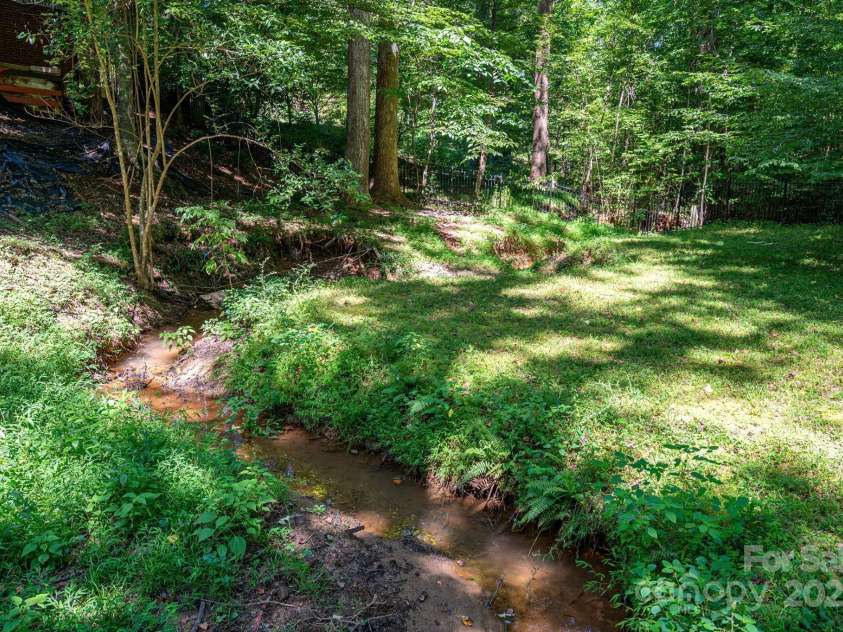 3232 Su San Farms Road, Gastonia, NC 28056.  MLS# CAR4302414, YatesRealty ID 4465. 