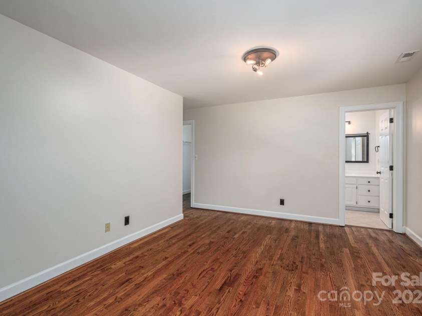 3232 Su San Farms Road, Gastonia, NC 28056.  MLS# CAR4302414, YatesRealty ID 4465. 