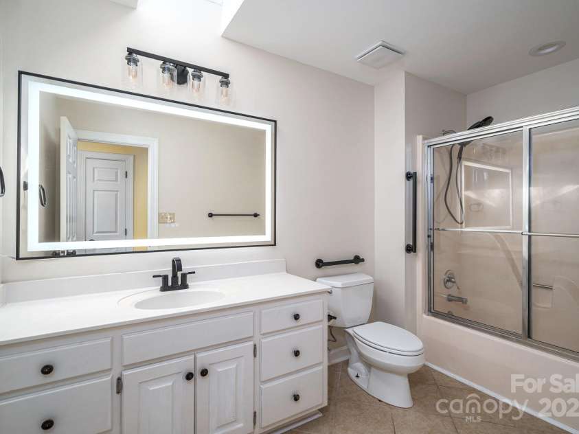 3232 Su San Farms Road, Gastonia, NC 28056.  MLS# CAR4302414, YatesRealty ID 4465. 