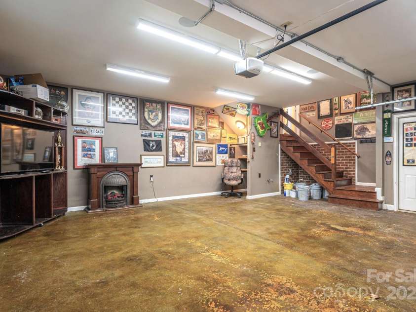 3232 Su San Farms Road, Gastonia, NC 28056.  MLS# CAR4302414, YatesRealty ID 4465. 