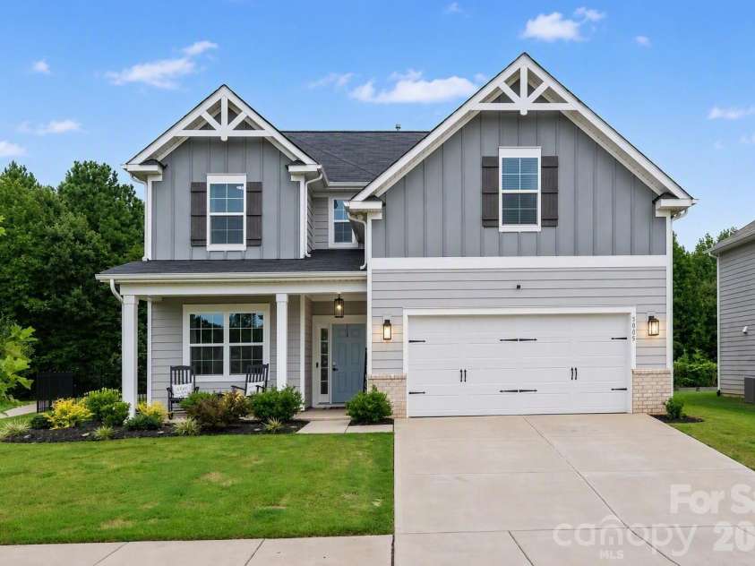 5005 Painswick Place, Charlotte, NC 28215.  MLS# CAR4413635, YatesRealty ID 44650. 