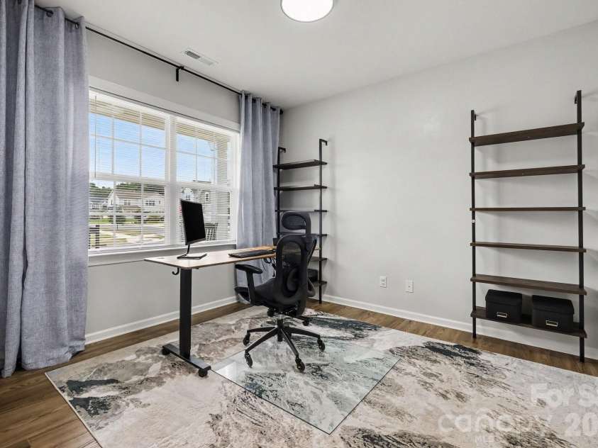 5005 Painswick Place, Charlotte, NC 28215.  MLS# CAR4413635, YatesRealty ID 44650. 