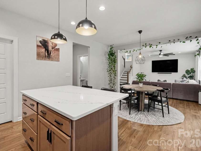 5005 Painswick Place, Charlotte, NC 28215.  MLS# CAR4413635, YatesRealty ID 44650. 