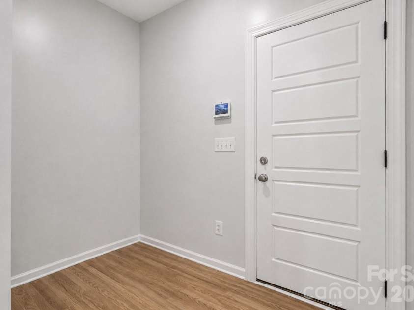 5005 Painswick Place, Charlotte, NC 28215.  MLS# CAR4413635, YatesRealty ID 44650. 
