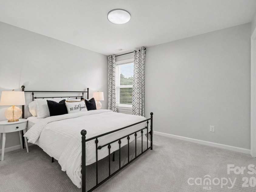 5005 Painswick Place, Charlotte, NC 28215.  MLS# CAR4413635, YatesRealty ID 44650. 