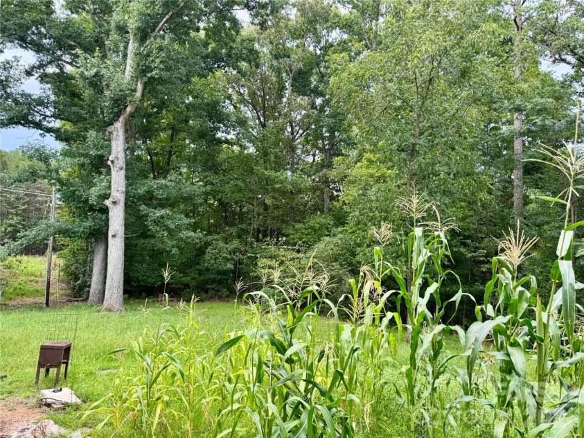 430 Russell Road, Polkton, NC 28135.  MLS# CAR4414849, YatesRealty ID 44651. 