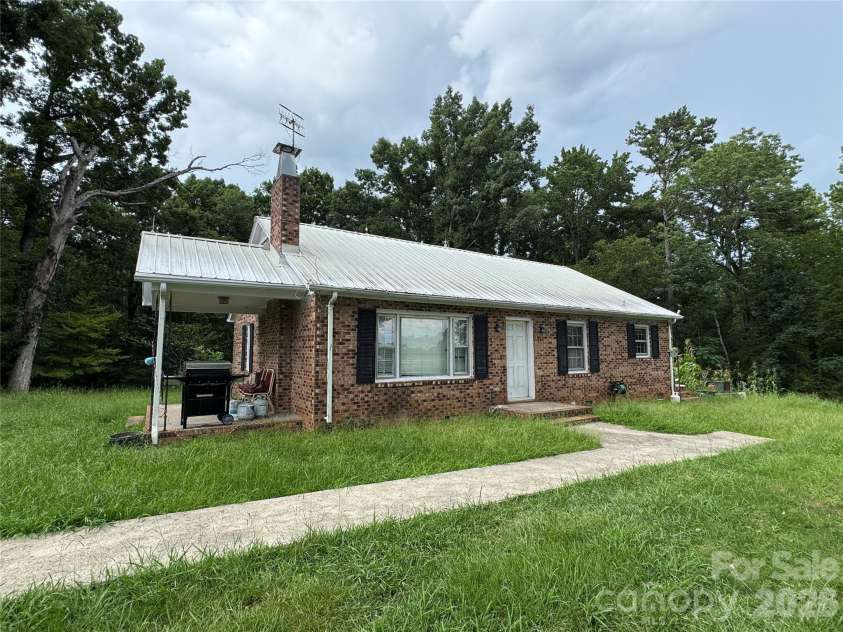 430 Russell Road, Polkton, NC 28135.  MLS# CAR4414849, YatesRealty ID 44651. 