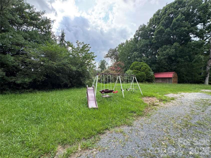 430 Russell Road, Polkton, NC 28135.  MLS# CAR4414849, YatesRealty ID 44651. 