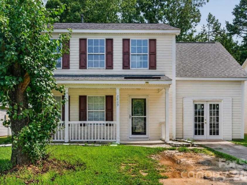 2809 Trestle Court, Concord, NC 28025.  MLS# CAR4415011, YatesRealty ID 44652. 