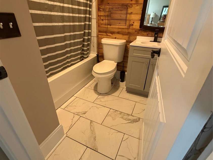 2197 Blackberry Road, Thomasville, NC 27360.  MLS# CAR4415023, YatesRealty ID 44653. 