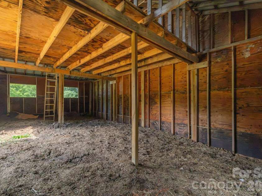 2197 Blackberry Road, Thomasville, NC 27360.  MLS# CAR4415023, YatesRealty ID 44653. 