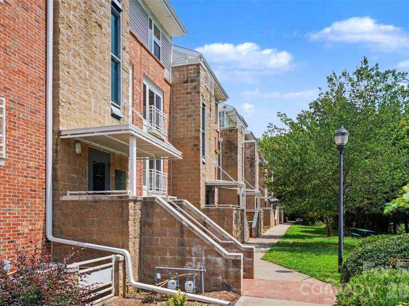3955 Picasso Court, Charlotte, NC 28205.  MLS# CAR4404452, YatesRealty ID 44654. 