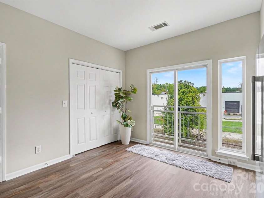 3955 Picasso Court, Charlotte, NC 28205.  MLS# CAR4404452, YatesRealty ID 44654. 