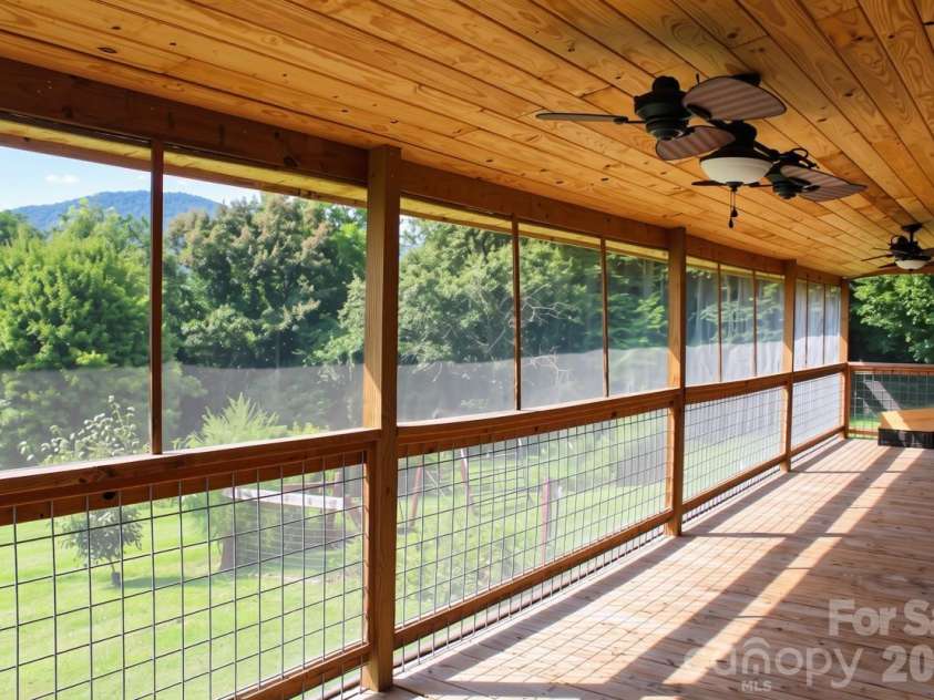 24 Karis Lane, Clyde, NC 28721.  MLS# CAR4414971, YatesRealty ID 44655. 