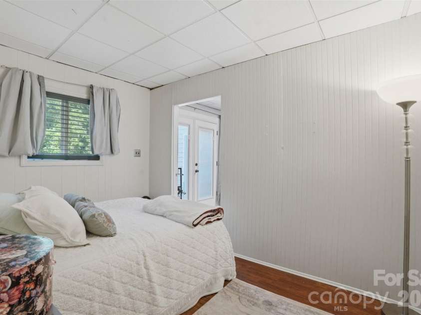 8338 Cricket Lake Drive, Charlotte, NC 28277.  MLS# CAR4401022, YatesRealty ID 44658. 