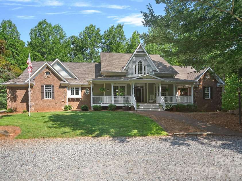 199 Robinson Road, Mooresville, NC 28117.  MLS# CAR4413502, YatesRealty ID 44659. 